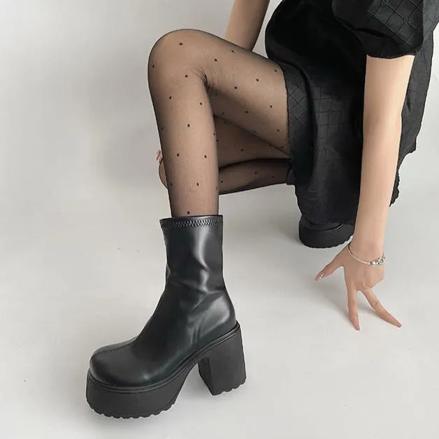 Aiertu Goth Gothic Chunky Platform Ankle Boots Women Autumn Patent Leather Motorcycle Boots Woman Plus Size 43 Thick Bottom Shoes