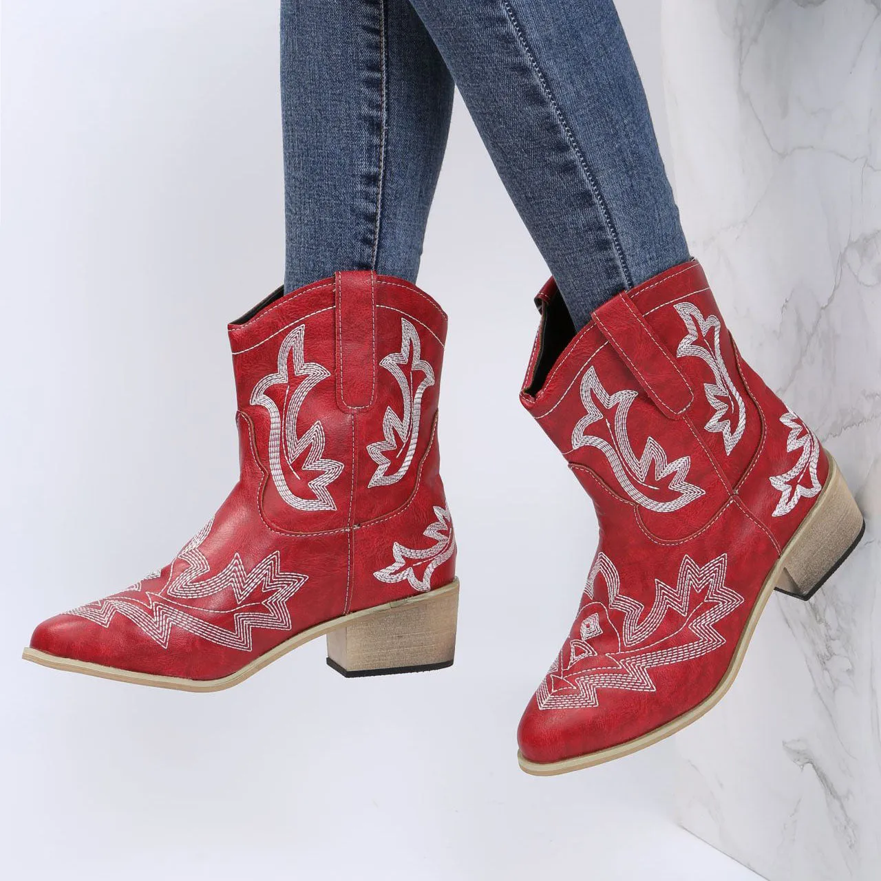 elveswallet Embroidered Floral Chunky Heel Martin Boots